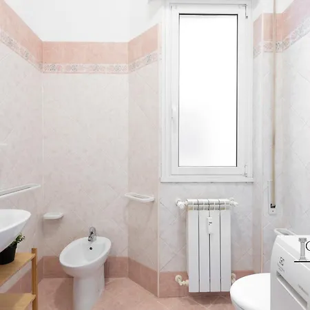 Caput Mundi - 100mt To Metro A, Terrace, A-c, 15 Min To Center Affittacamere