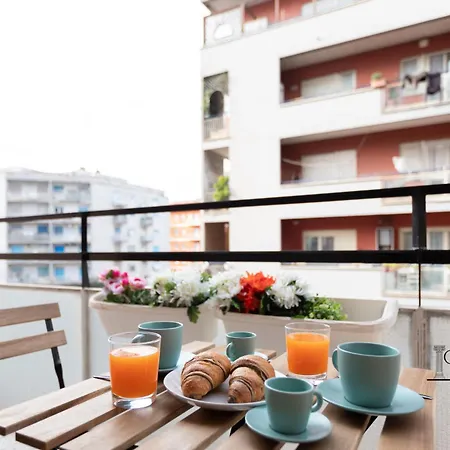 Affittacamere Caput Mundi - 100mt To Metro A, Terrace, A-c, 15 Min To Center *