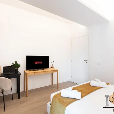 Caput Mundi - 100mt To Metro A, Terrace, A-c, 15 Min To Center 4* Rome