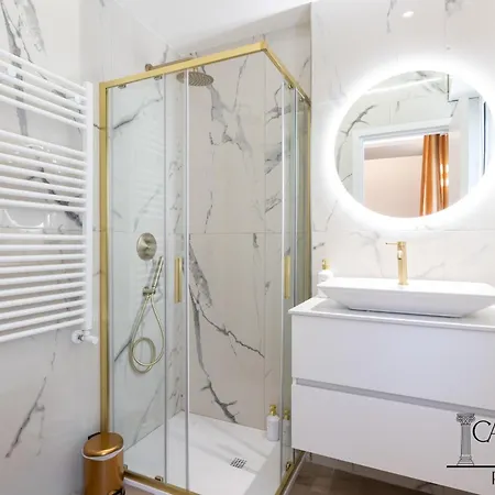 Caput Mundi - 100mt To Metro A, Terrace, A-c, 15 Min To Center 4* Rome